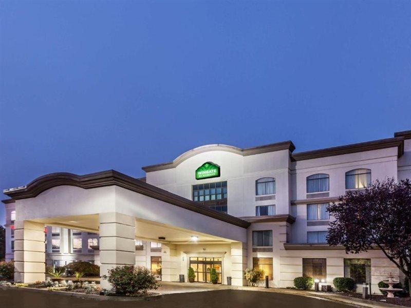 Spark By Hilton Winchester Extérieur photo