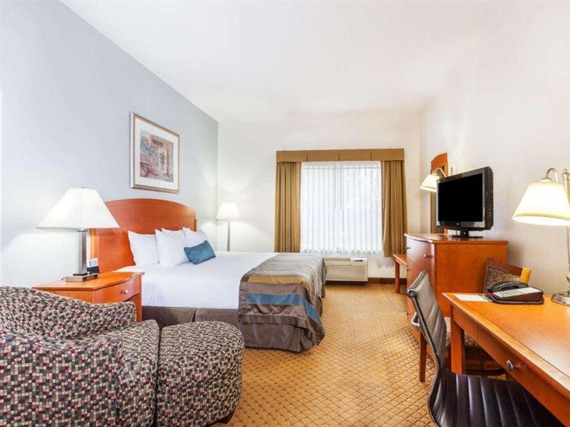 Spark By Hilton Winchester Extérieur photo
