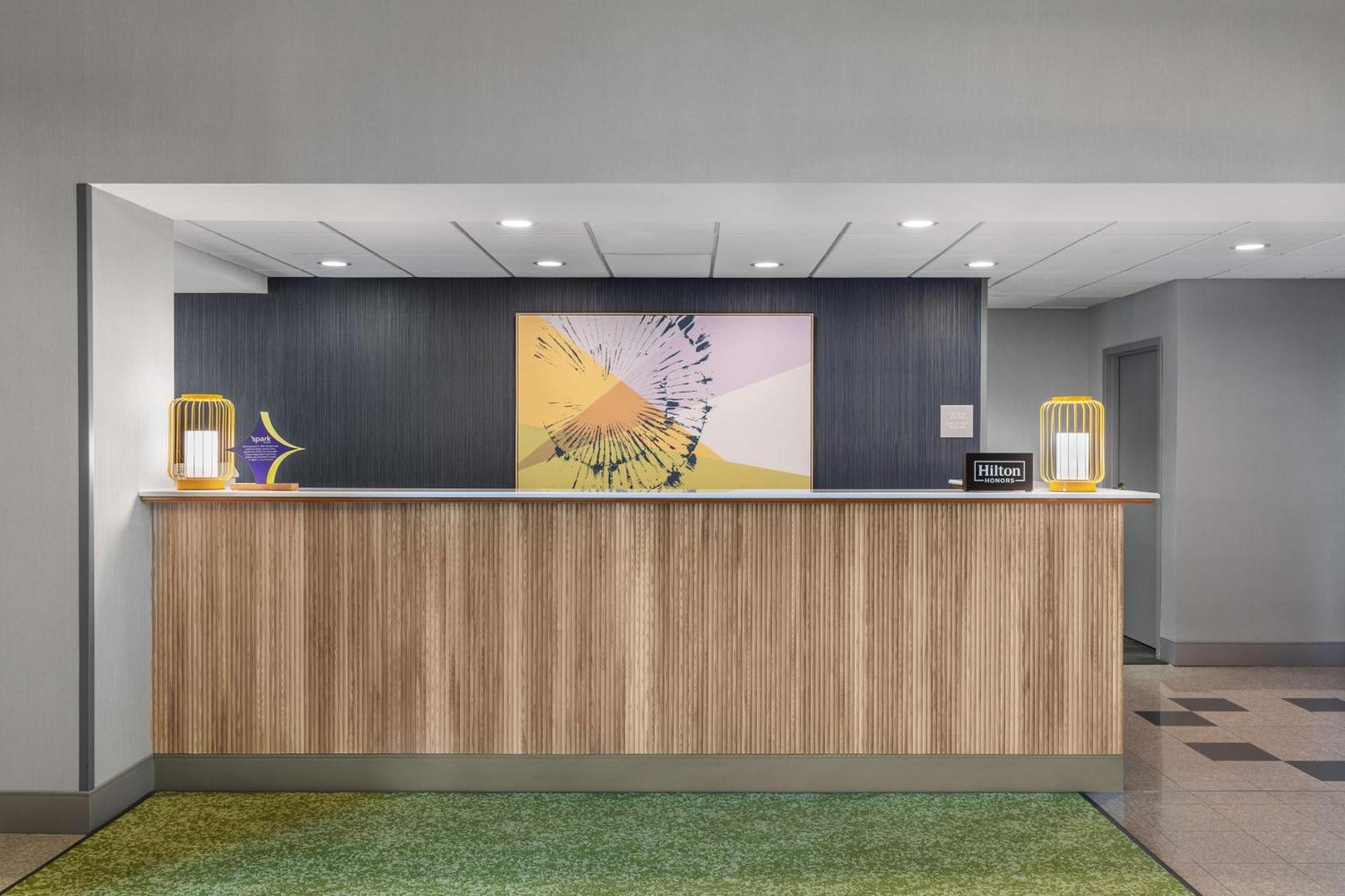 Spark By Hilton Winchester Extérieur photo