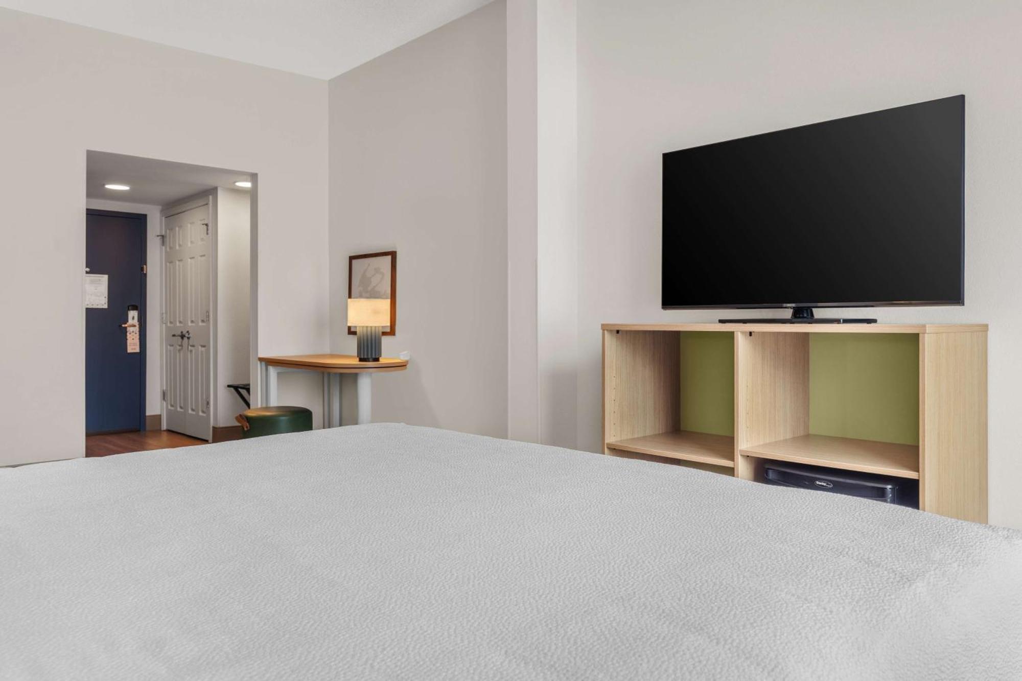 Spark By Hilton Winchester Extérieur photo